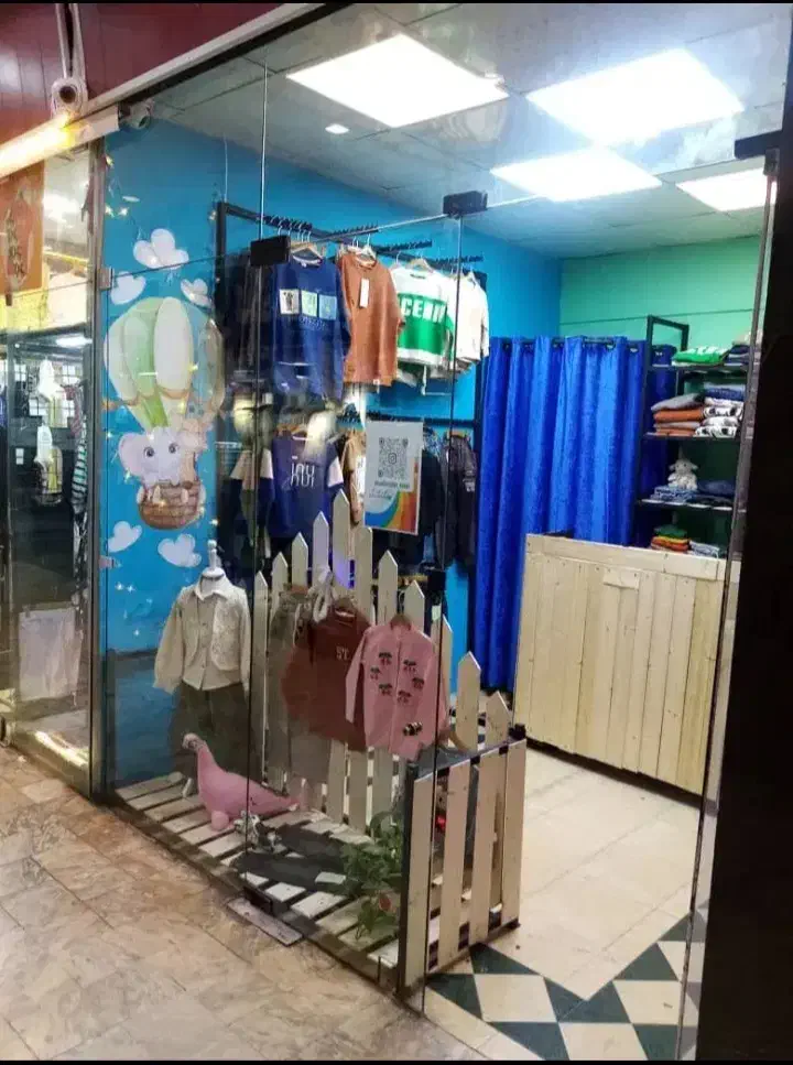 واگذاری بوتیک کودک|اجارهٔ مغازه و غرفه|اراک, |دیوار