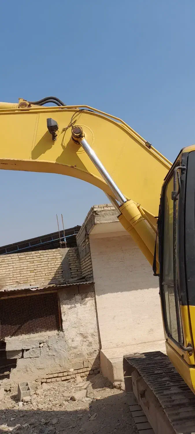 بیل کوماتسو خط۷ مدل ۲۰۰۴|خودرو سنگین|باوی, |دیوار