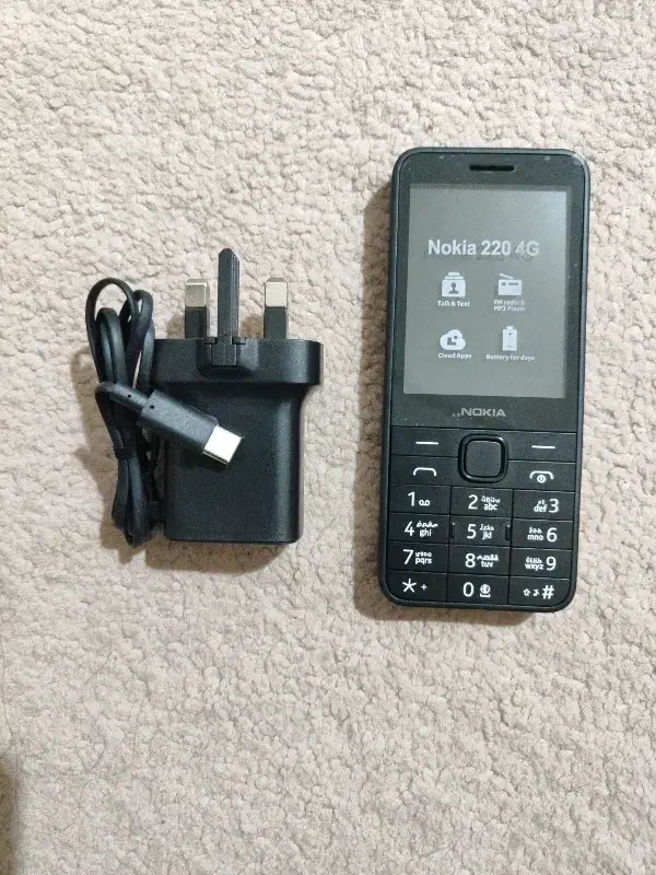 نوکیا 220|موبایل|کاشان, حسن آباد|دیوار