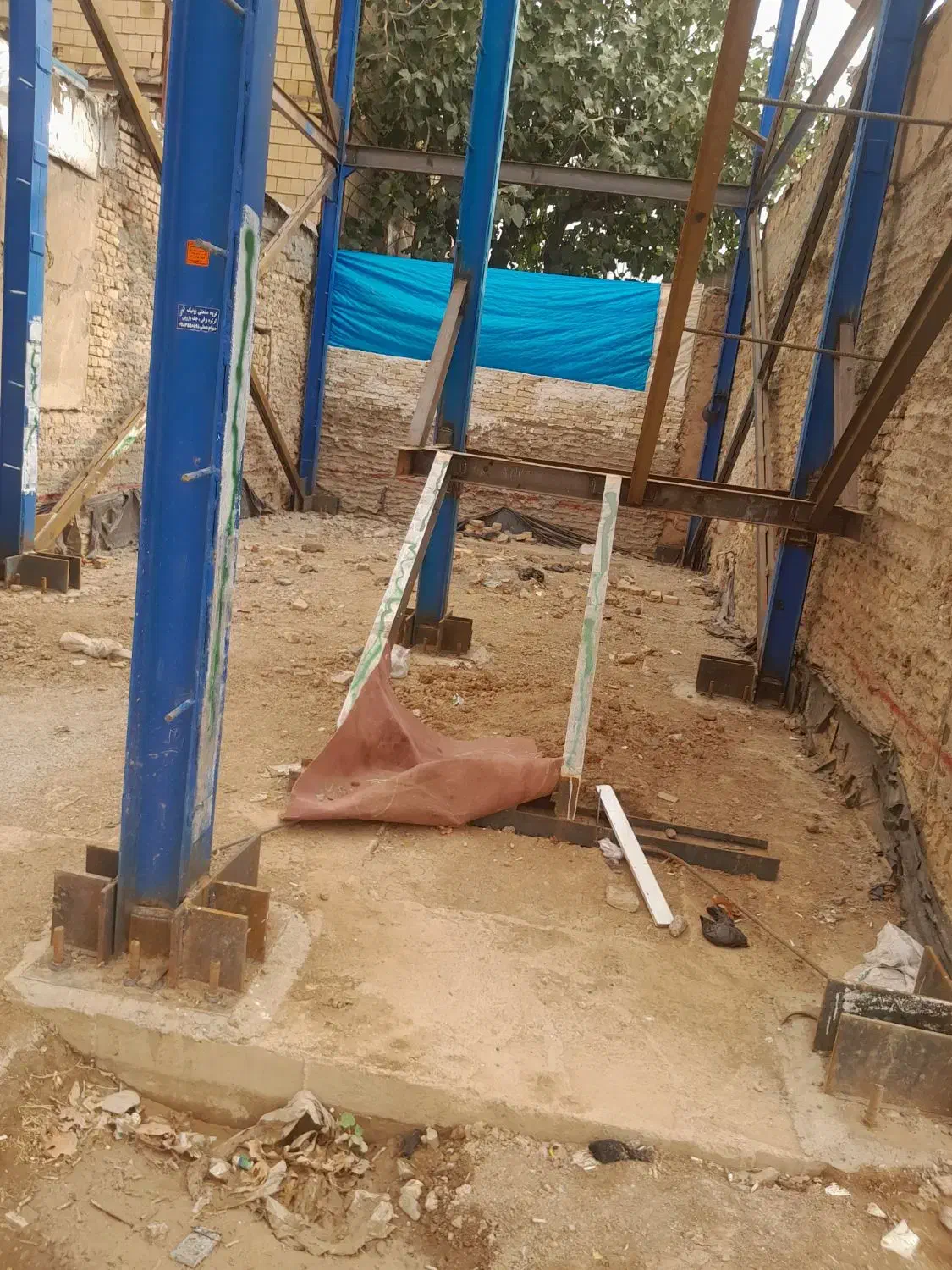 جوشکار ی.والپست . نبشی کشی .نصب تیرچه فوم|خدمات پیشه و مهارت|کرمانشاه, |دیوار