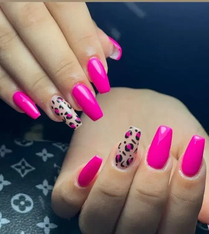 کاشت ناخن|خدمات آرایشگری و زیبایی|ماهدشت, |دیوار