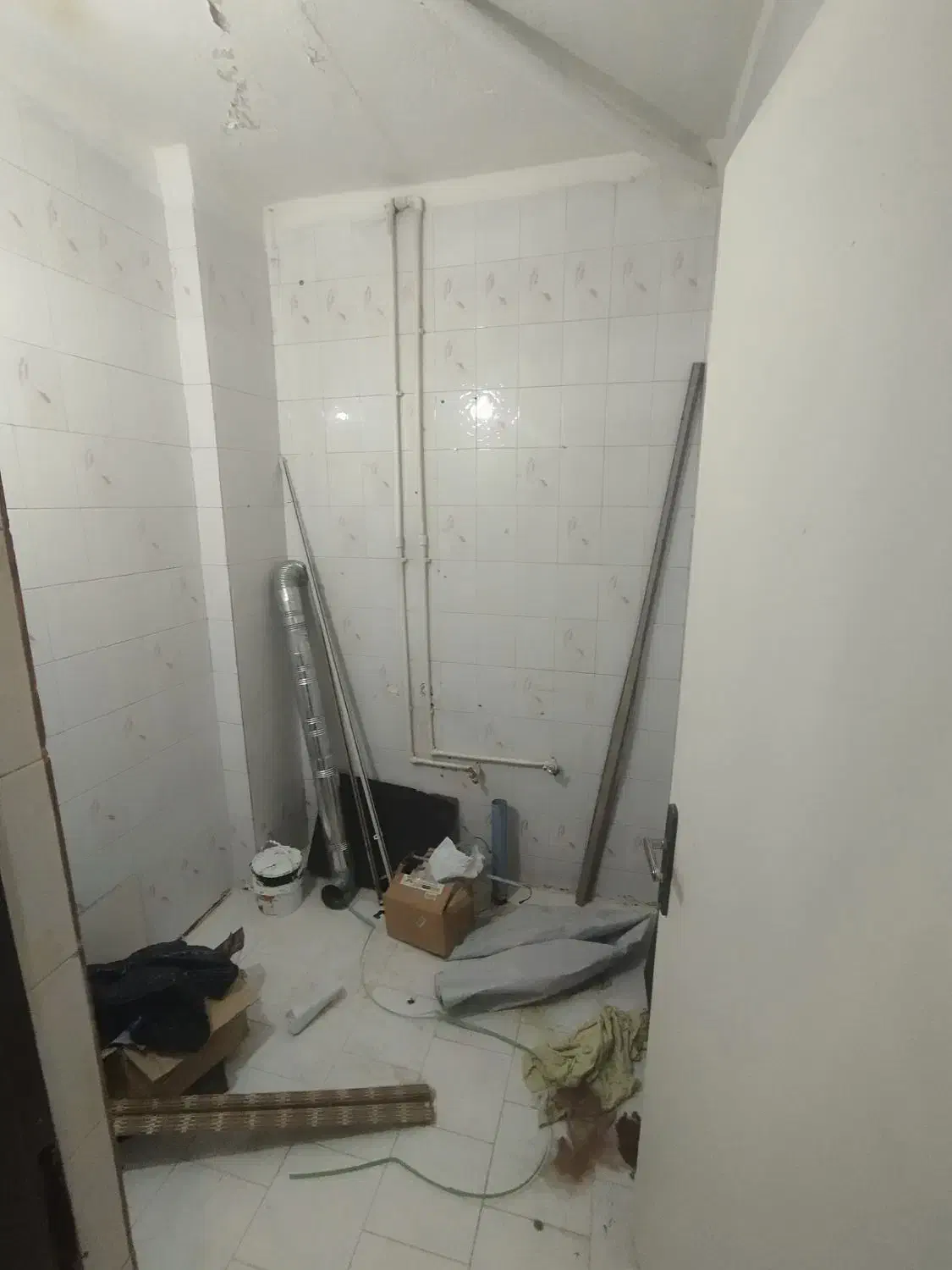 اجاره آپارتمان اداری ۱۳۰ متری ۴ خواب بر اصلی گلشهر|اجارهٔ آپارتمان|کرج, گلشهر|دیوار