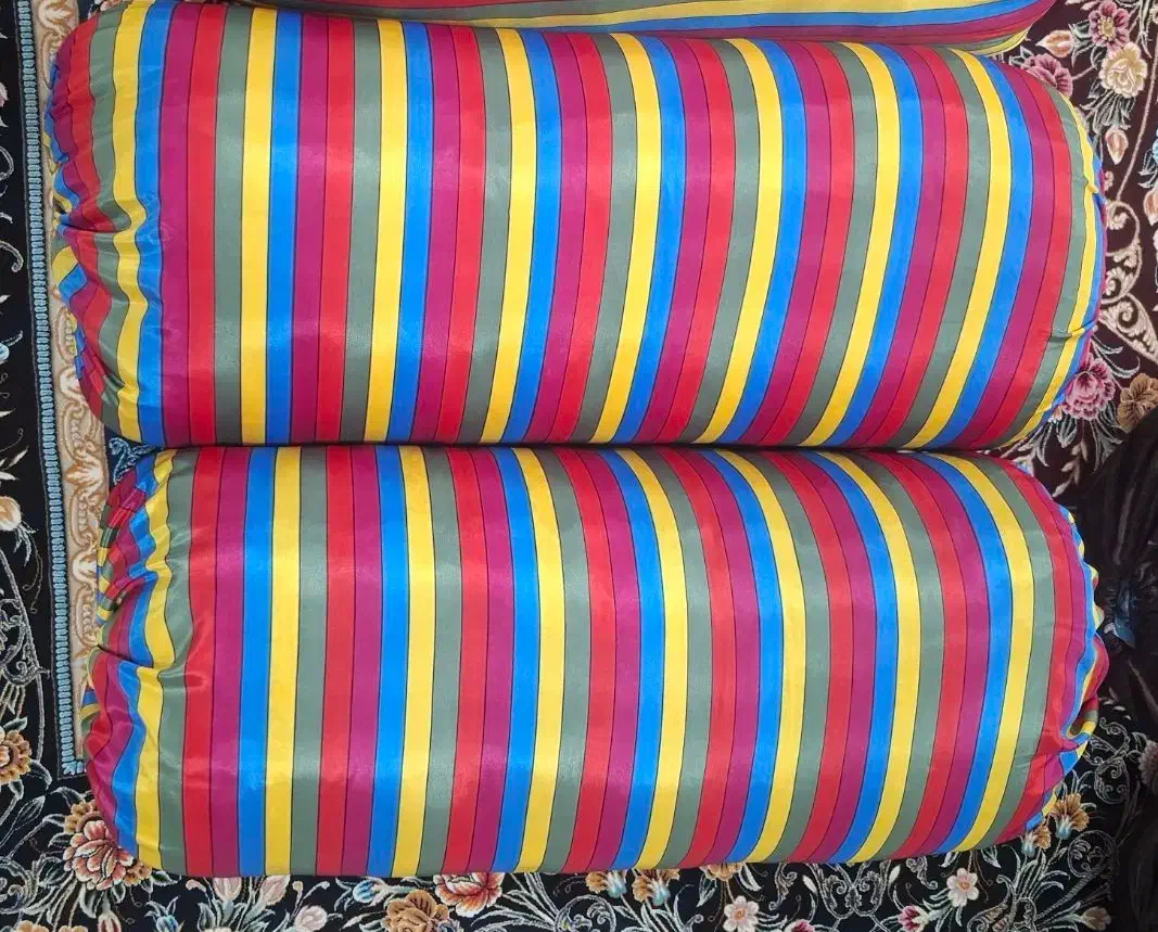 بالشت گرد محلی|رختخواب، بالش، پتو|فولادشهر, A3|دیوار