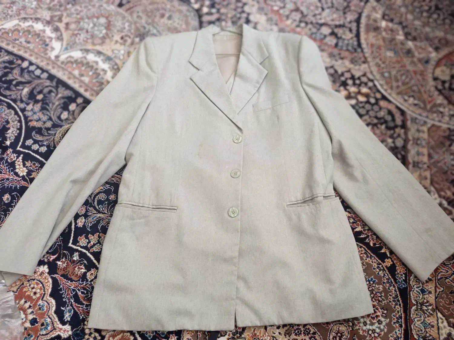 کت و جلیغه|لباس|قم, پردیسان|دیوار