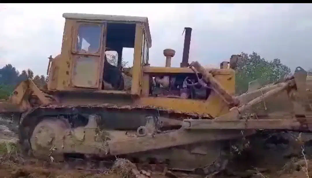 بلدوزر آمریکایی Caterpillar|خودرو سنگین|بابل, |دیوار