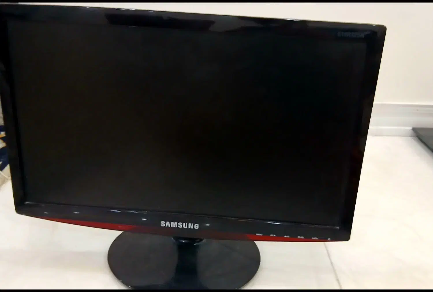 مانیتور سامسونگ مدل s19|قطعات و لوازم جانبی رایانه|مشهد, سجاد شهر|دیوار