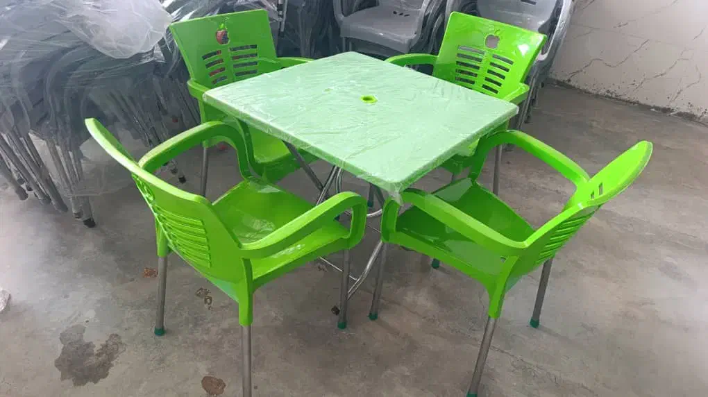 صندلی پلاستیکی دسته دار کد 8002|میز و صندلی غذاخوری|برازجان, |دیوار