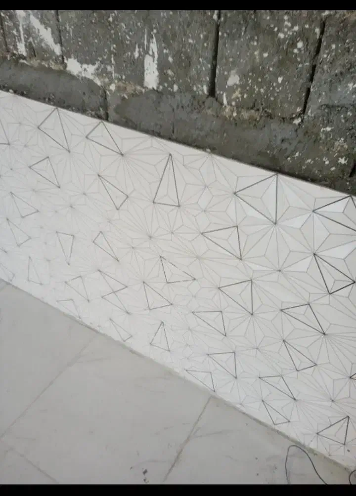 انجام کارهای ساختمانی کاشی سرامیک موزائیک و|خدمات پیشه و مهارت|هرسین, |دیوار