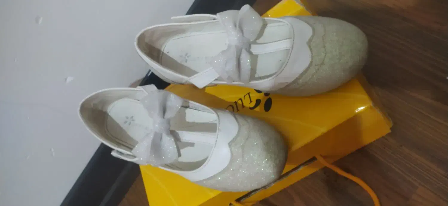 کفش دخترانه مجلسی شیک|کفش و لباس بچه|کرمان, |دیوار