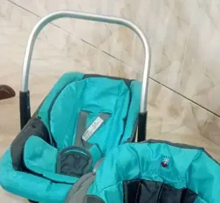 کریر|کالسکه و لوازم جانبی|کاشان, فاز ۱ ناجی آباد|دیوار