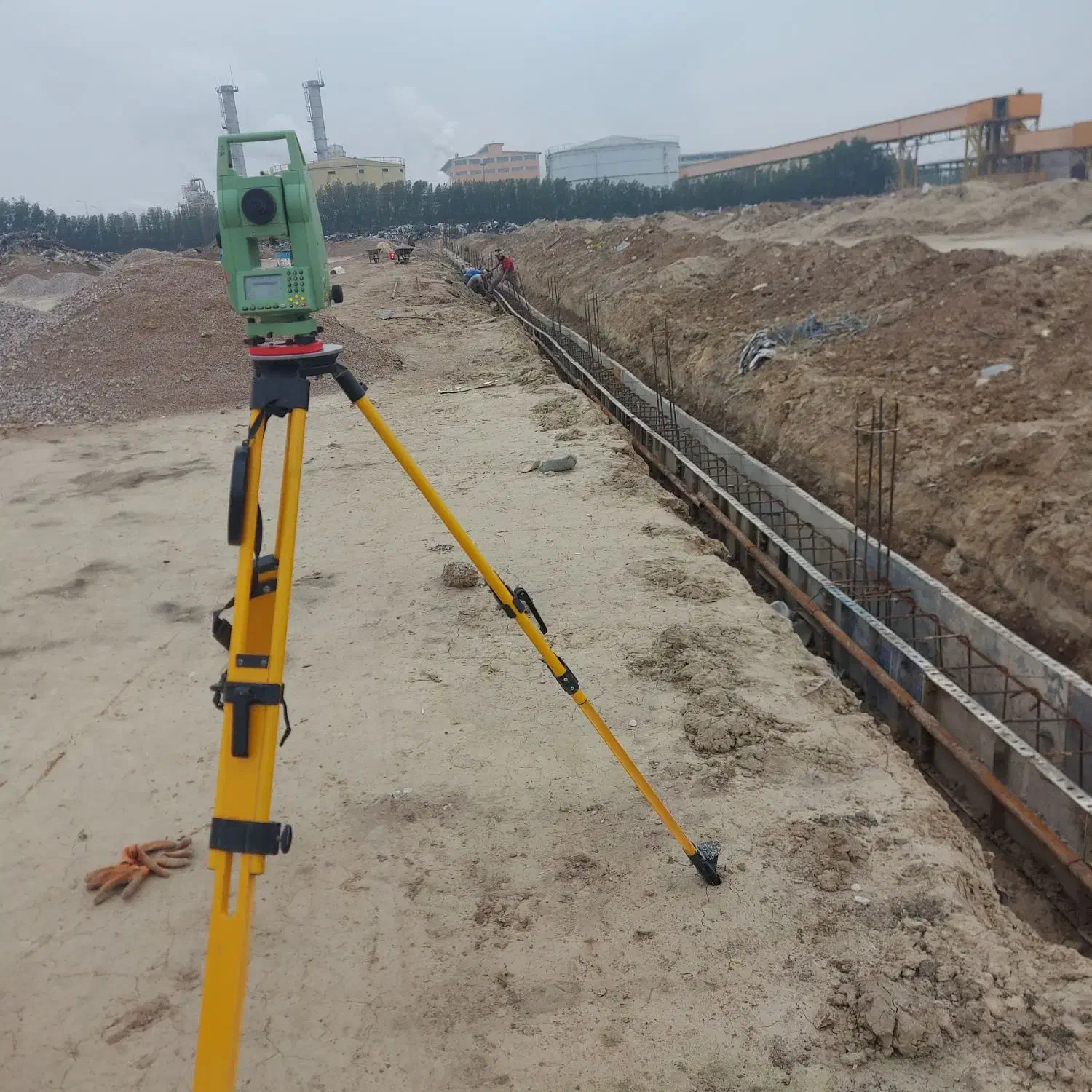 انجام عملیات نقشه برداری ونقشه کشی بامهر نظام|خدمات پیشه و مهارت|شیراز, معالیآباد|دیوار