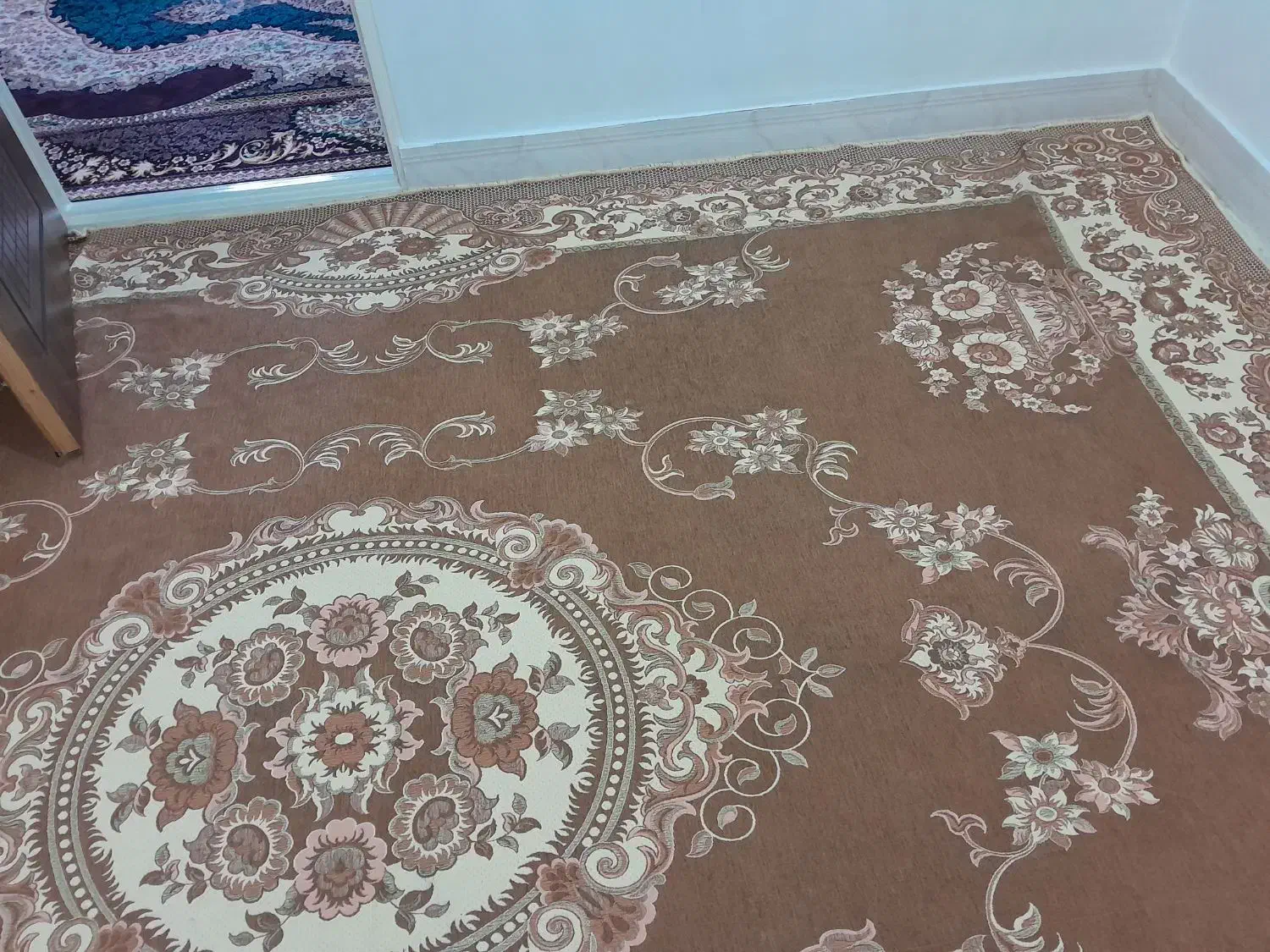 رو فرشی ۱۲ متری|روفرشی|بروجرد, |دیوار