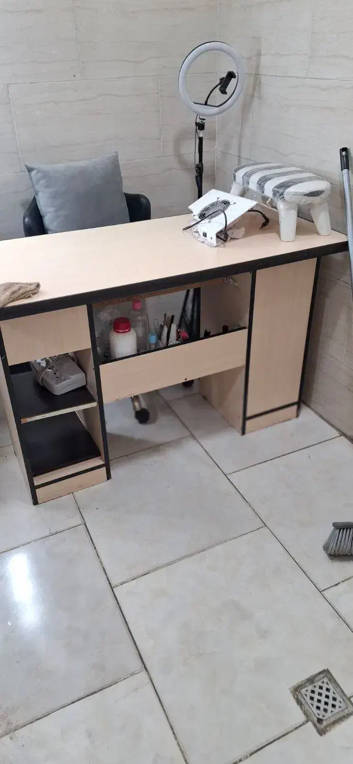 صندلی|صندلی و نیمکت|پاکدشت, پاکدشت (مامازند)|دیوار