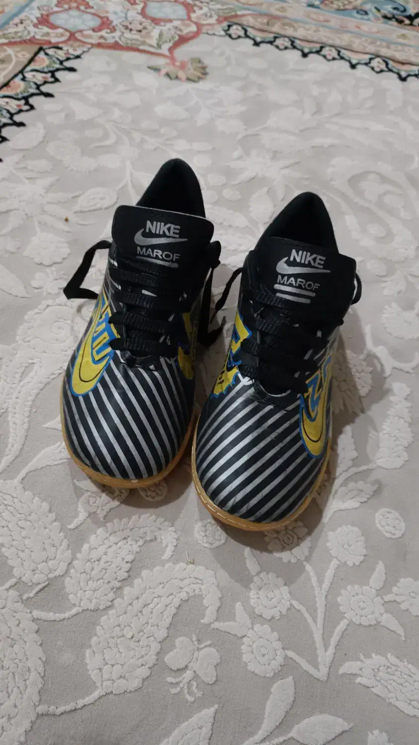 کفش فوتبالی سایز۳۹|کیف، کفش، کمربند|خرم‌آباد, |دیوار