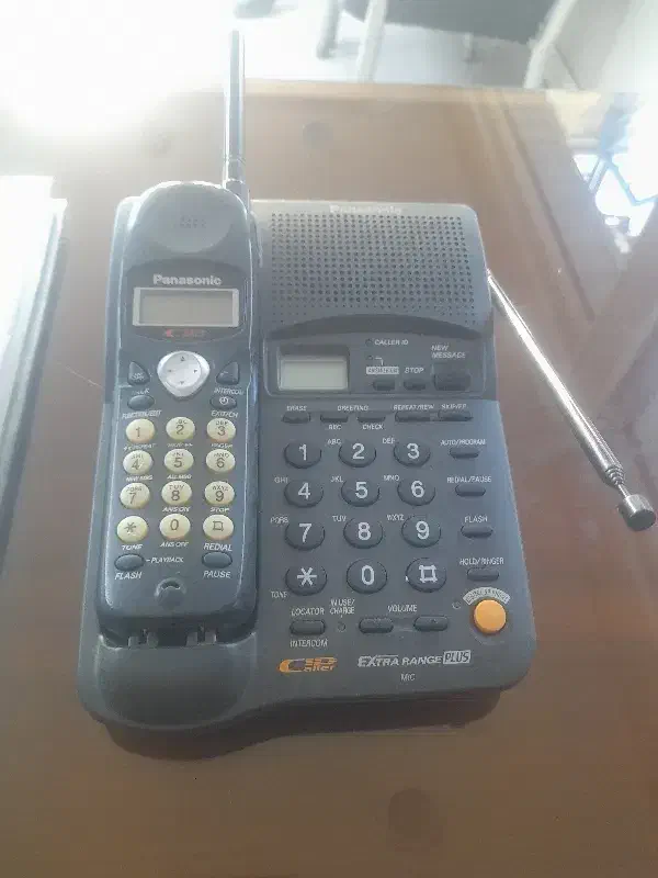 تلفن رو میزی پاناسونیک ۱۲۲۸۲|تلفن رومیزی|نسیم‌شهر, |دیوار