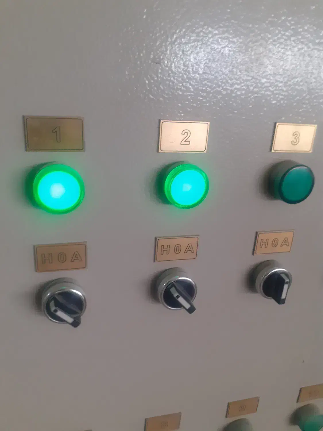 برقکار ساختمان وصنعتی|خدمات پیشه و مهارت|شوش, |دیوار