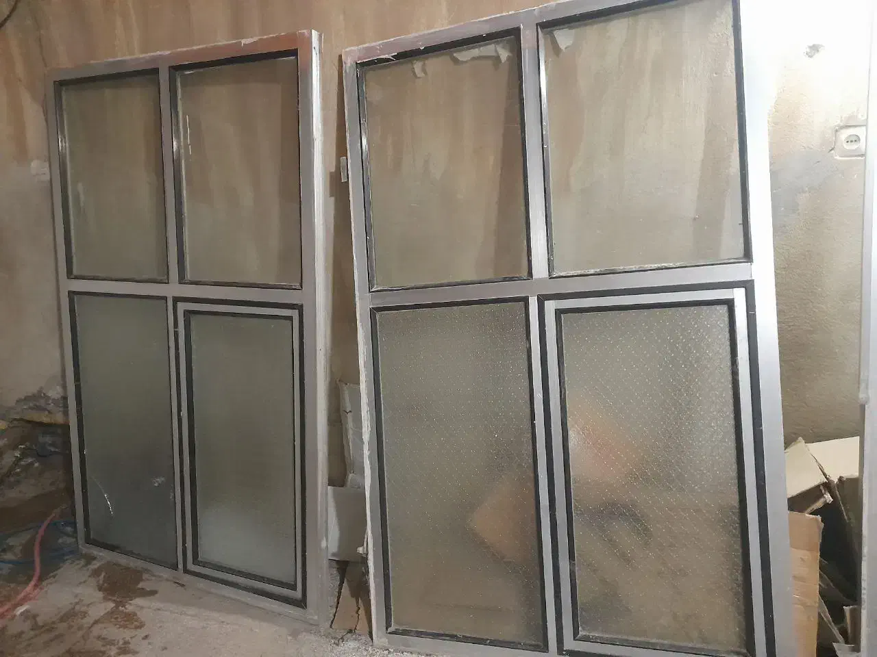 پنجره آلومینیوم سالم وقابل استفاده|مصالح و تجهیزات ساختمان|قم, نخودی|دیوار