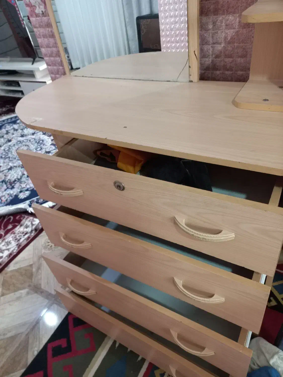 دلاور|جاکفشی، کمد، دراور|گرگان, |دیوار