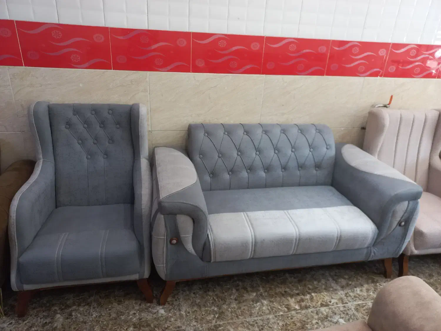 تولید انواع مبلمان راحتی کلاسیک و سلطنتی|خدمات پیشه و مهارت|اردبیل, |دیوار