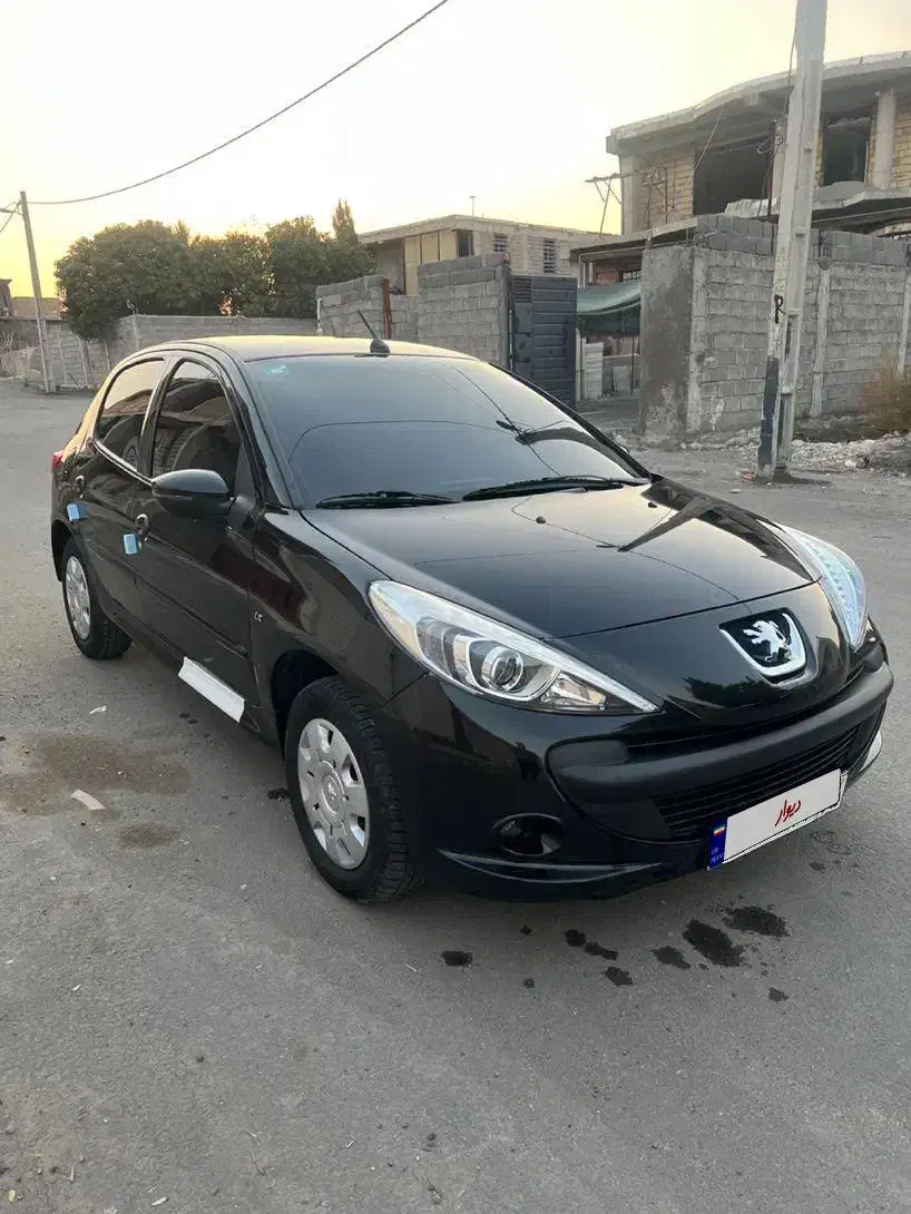 ۲۰۷ مدل ۱۴۰۳ مشابه صفر|خودرو سواری و وانت|جیرفت, |دیوار