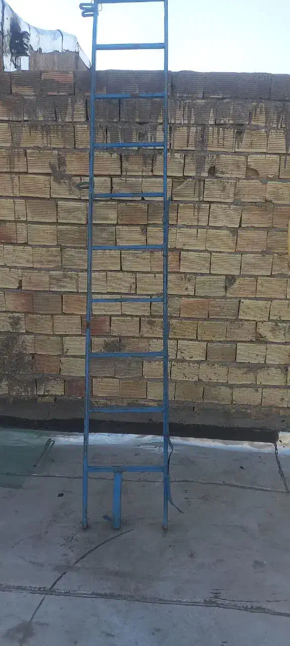 نردبان|ابزارآلات|مبارکه, |دیوار