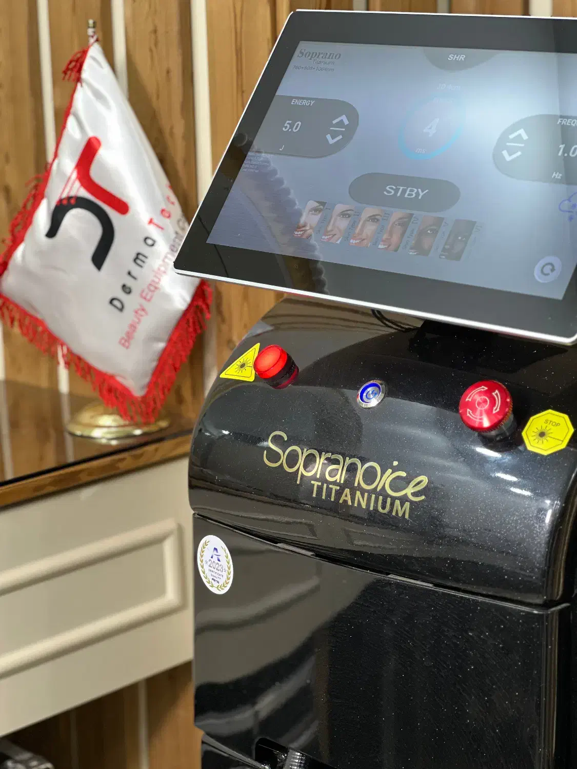 دستگاه لیزر تیتانیوم 1200W کارکرده|پزشکی|کرج, عظیمیه|دیوار