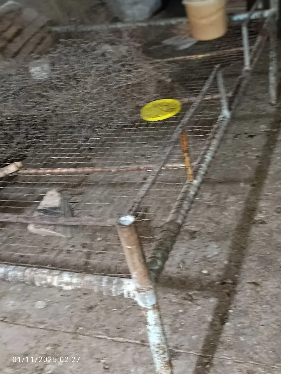 سلام یک تخت بزرگ ۲متر در ۳ متر به عبارت ۶ متری|تخت و سرویس خواب|امیدیه, |دیوار