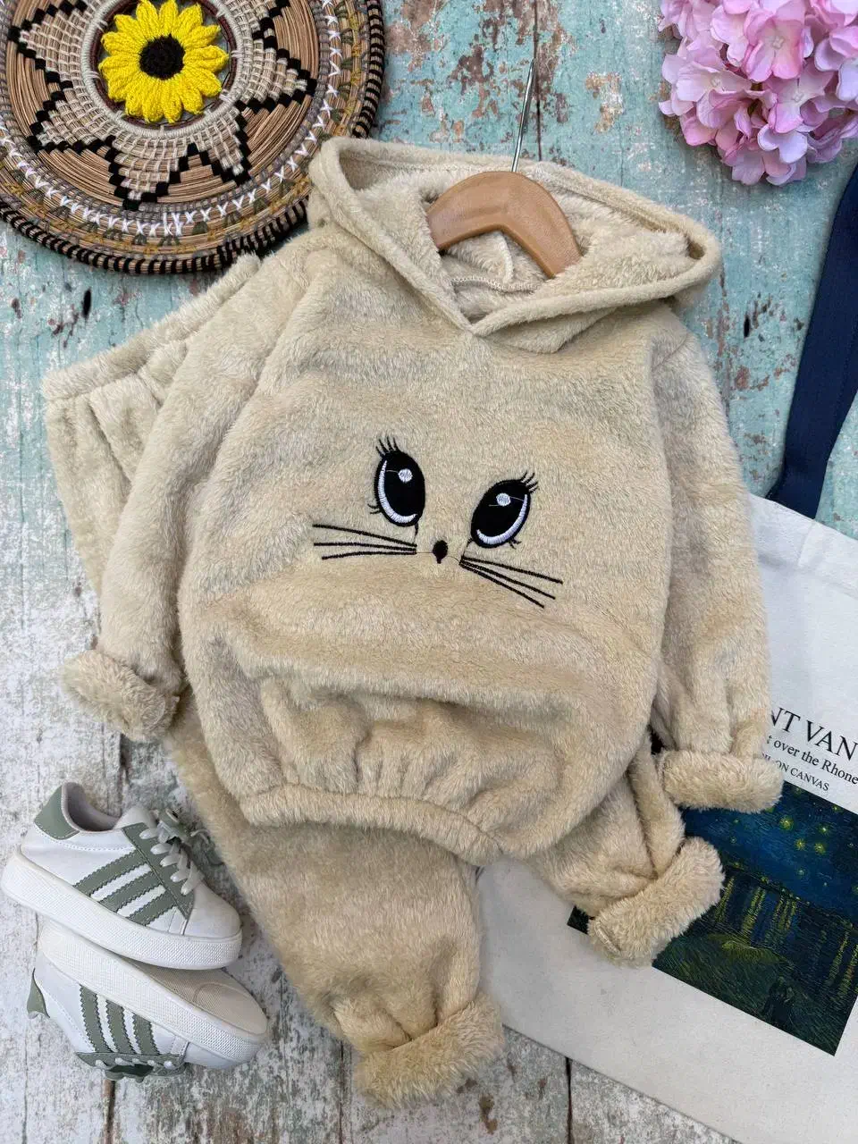 ست جذاب|کفش و لباس بچه|دهدشت, |دیوار