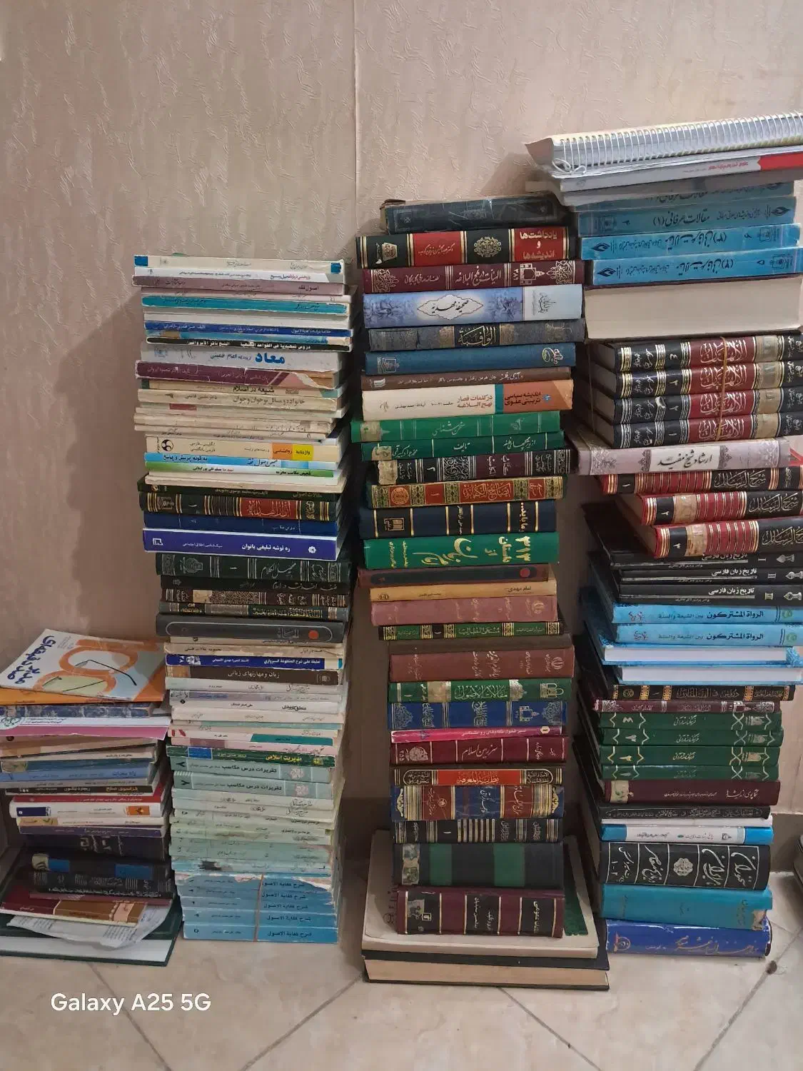 کتاب تاریخ زبان فارسی|کتاب و مجله ادبی|قم, بلوار امین و ساحلی|دیوار