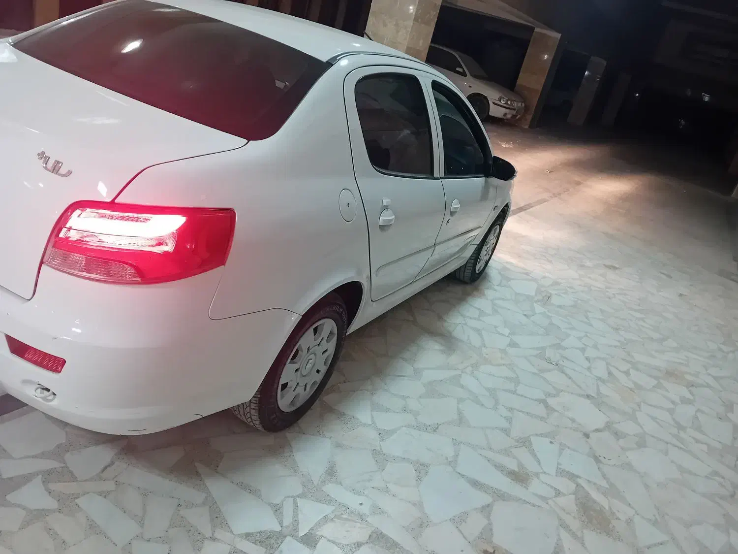 رانا پلاس|خودرو سواری و وانت|محمدشهر, محمدشهر|دیوار