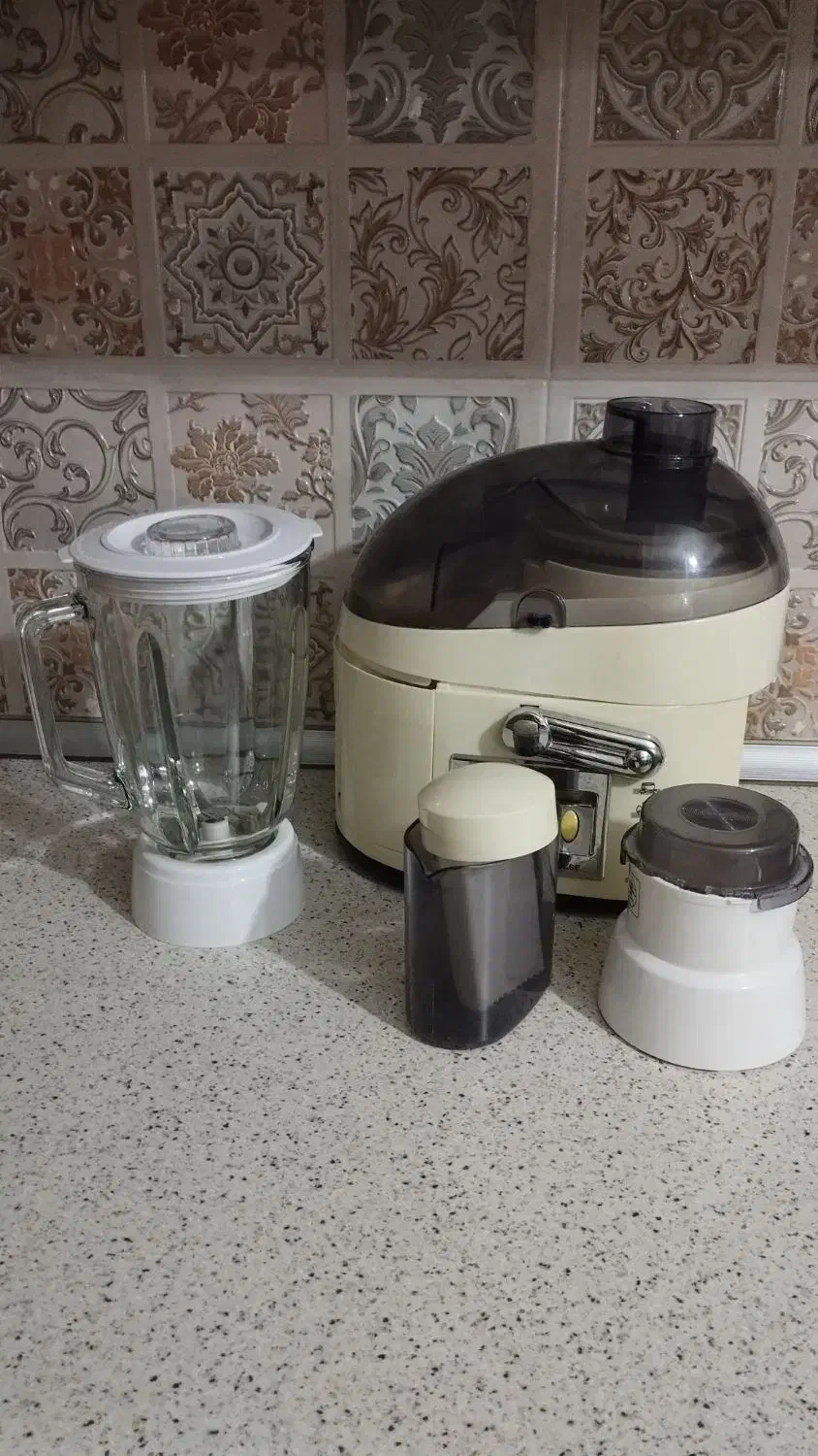 آبمیوه گیر|آبمیوه‌گیر و آب‌مرکبات‌گیر|کوهدشت, |دیوار