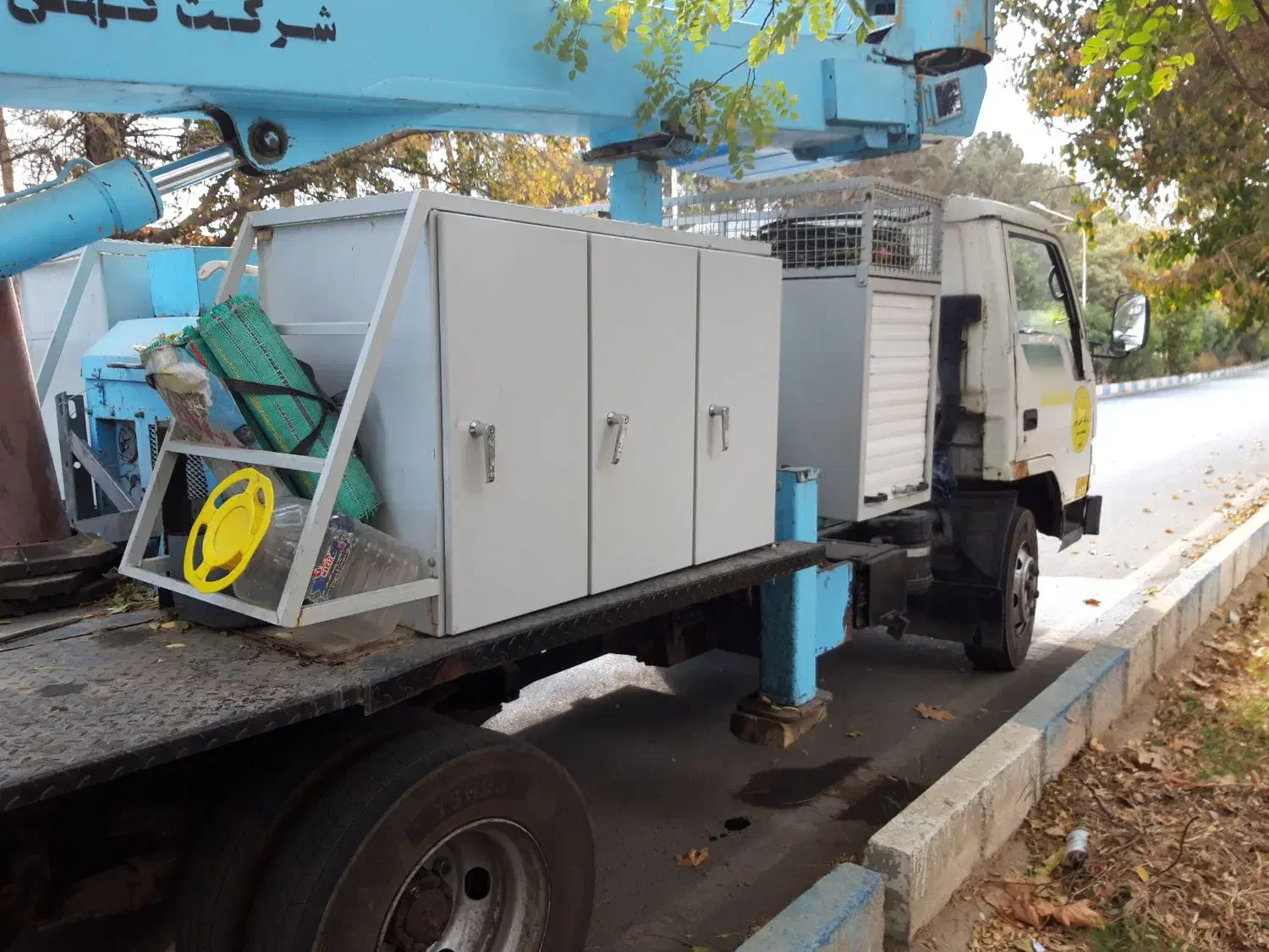 بالابر|خودرو سنگین|باغستان, |دیوار