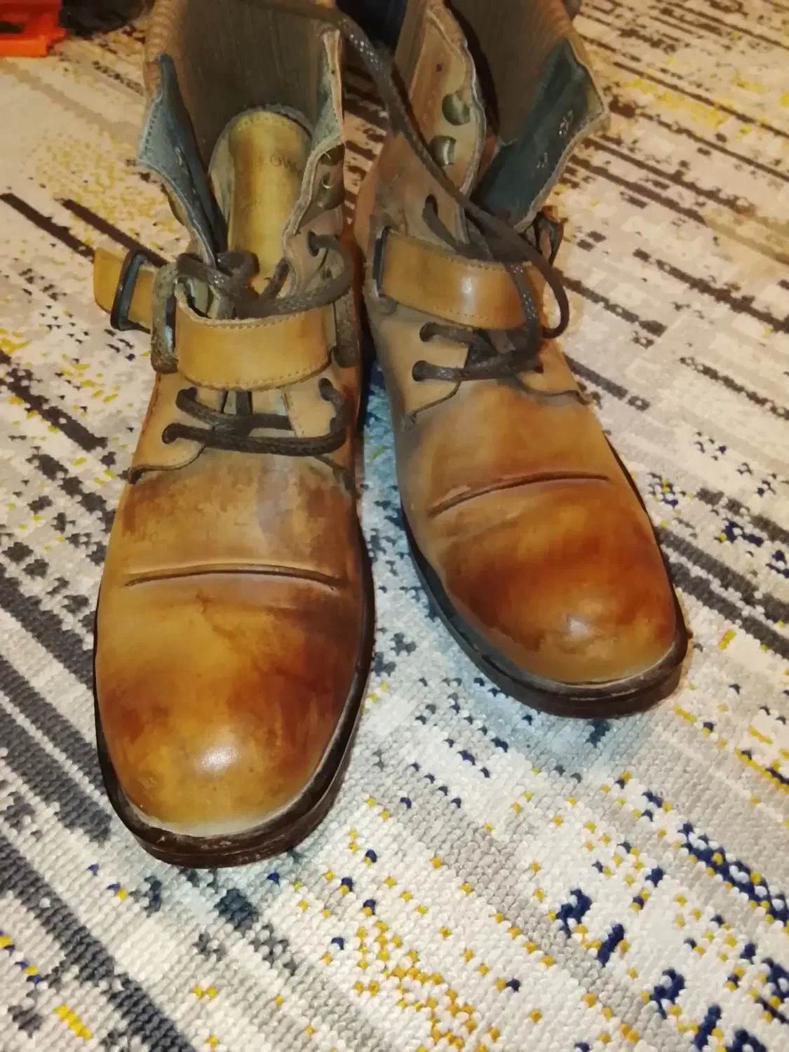 بوت یا پوتین چرمی اصل سایز 43|کیف، کفش، کمربند|بروجرد, |دیوار