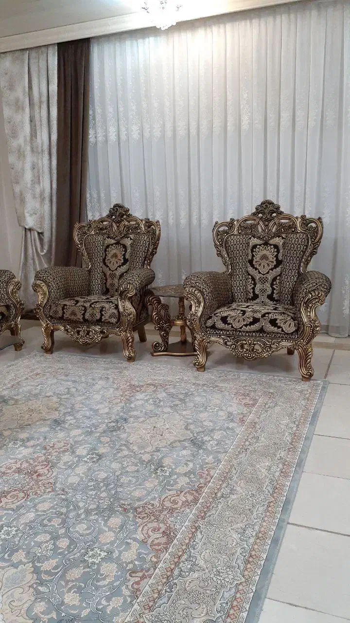 مبل سلطنتی در حد نو|مبلمان خانگی و میز عسلی|کرمانشاه, |دیوار