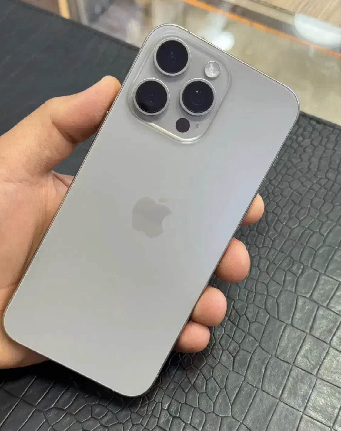 15promax با ریجستر|موبایل|تبریز, |دیوار