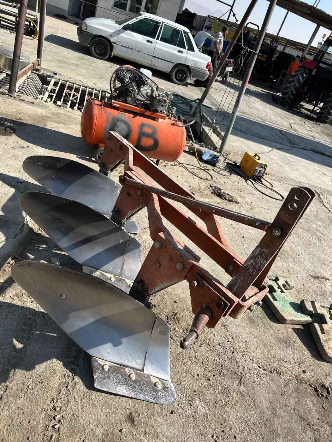 تراکتور گاواهن|ماشینآلات صنعتی|بیضا, |دیوار