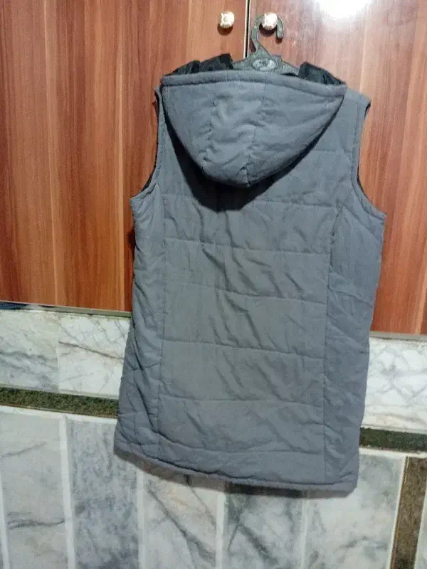 دوعددکاپشن کلاه دار|لباس|میرجاوه, |دیوار