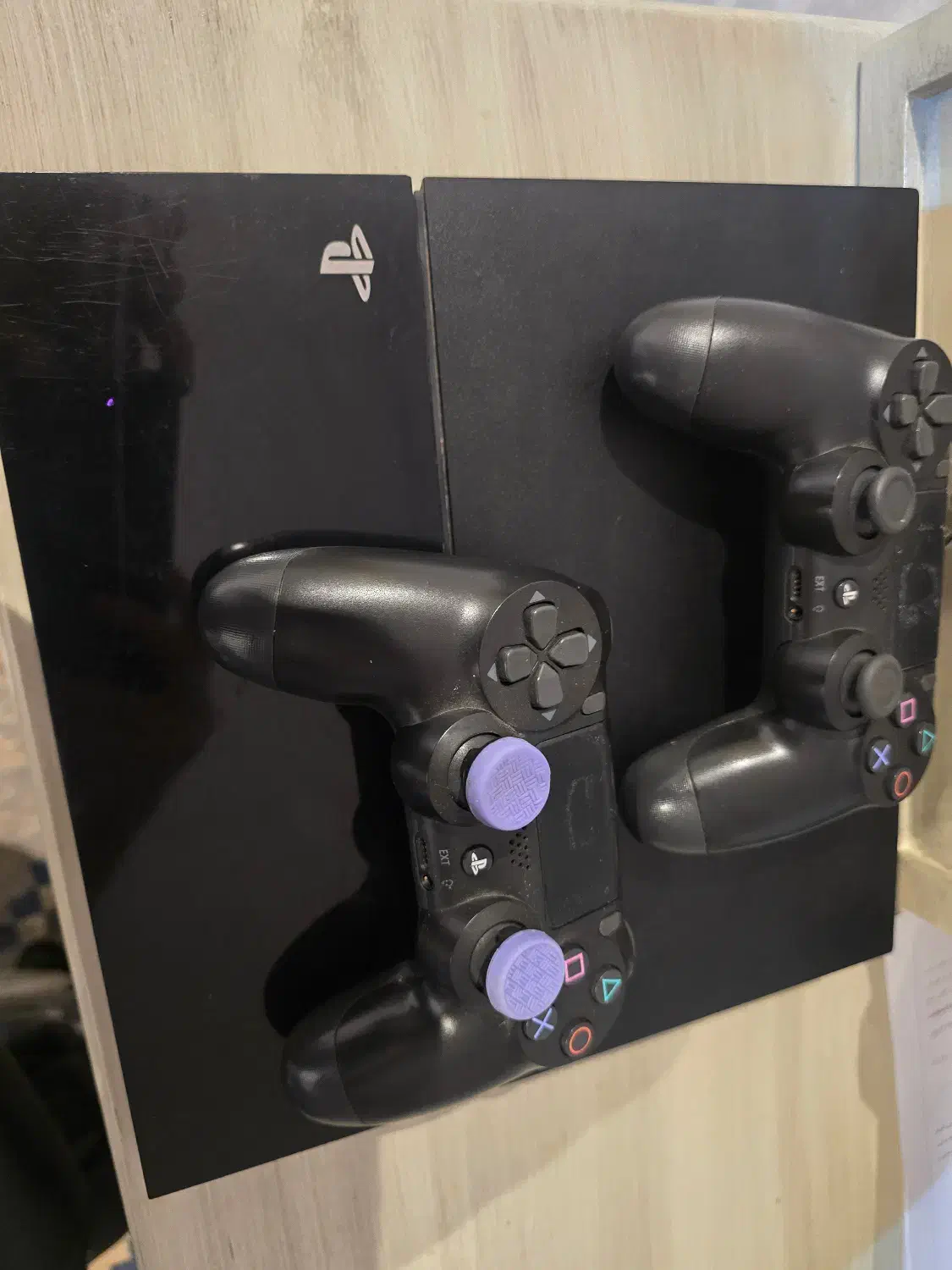 فروش فوری یک دستگاه پی اس ۴ PS4 فت ۵۰۰ گیگ|کنسول، بازی ویدئویی و آنلاین|ساری, |دیوار