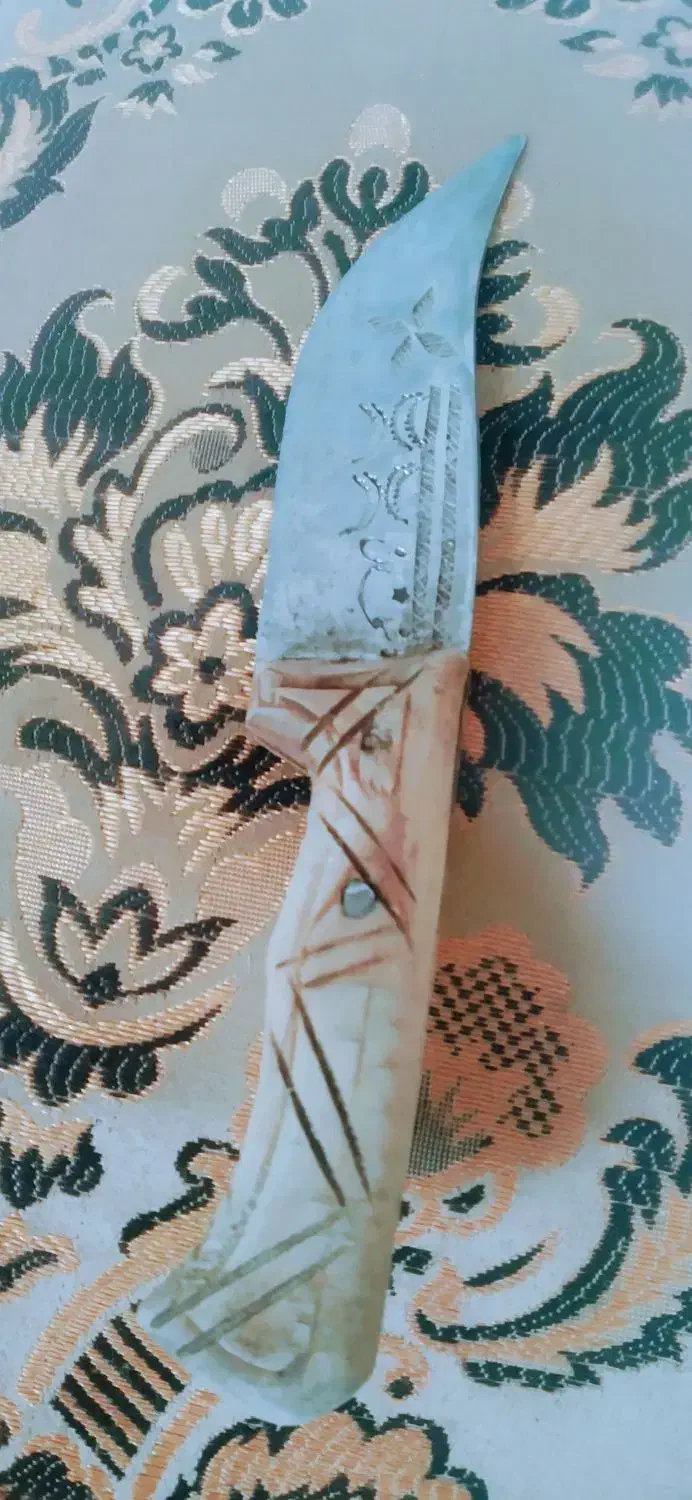 چاقو|کلکسیون اشیاء عتیقه|کلات (خراسان), |دیوار