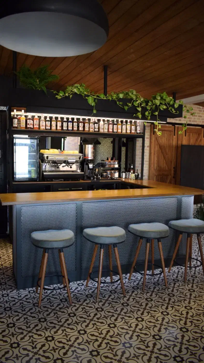 استخدام در بخش های مختلف رستوران|استخدام خدمات فروشگاه و رستوران|ساری, |دیوار