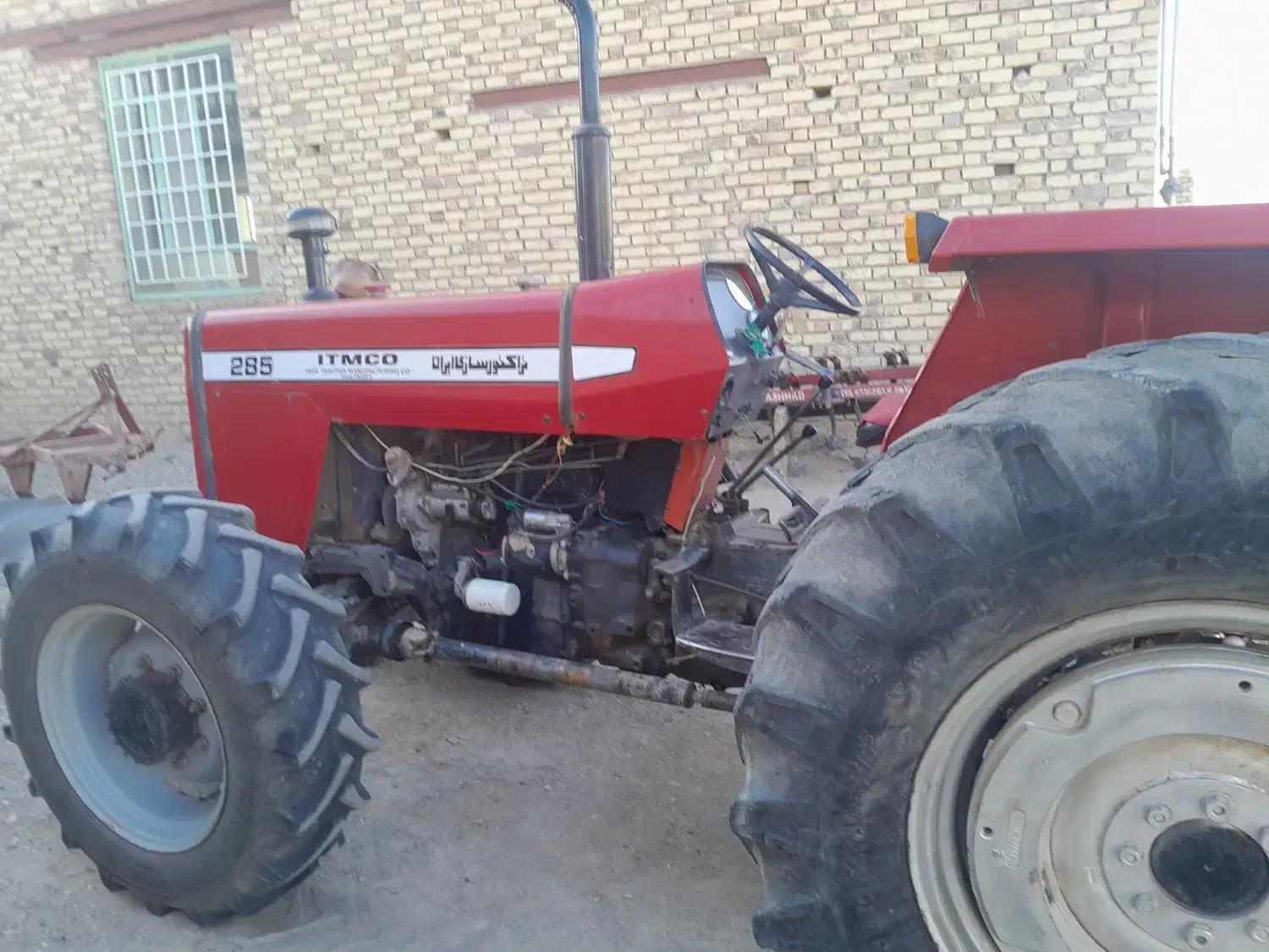 فروش تراکتورمدل 77تمیز|خودرو سنگین|سجاس رود, |دیوار