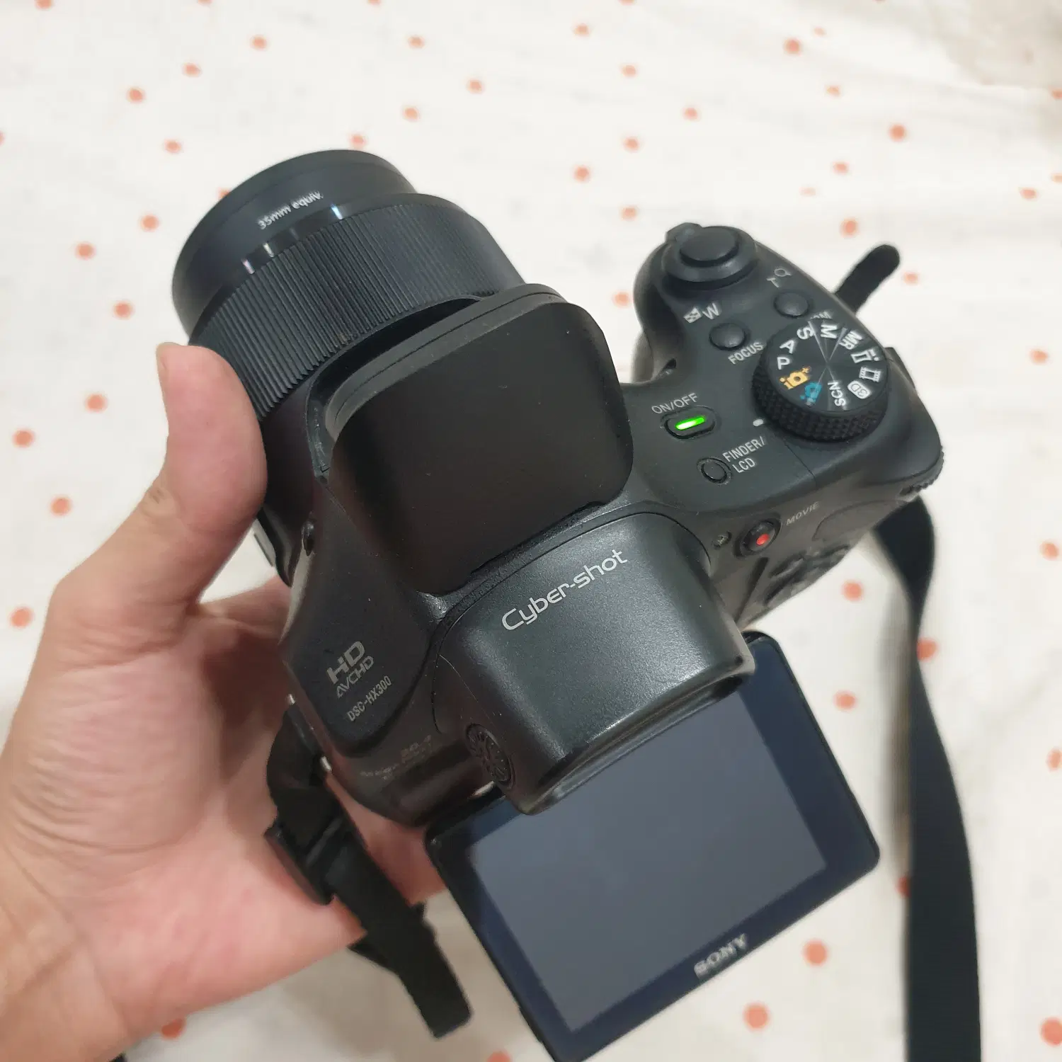دوربین سونی sony ژاپنی مدل hx300 تمیزو سالم باجعبه|دوربین عکاسی و فیلمبرداری|تهران, تهرانپارس جنوبی|دیوار