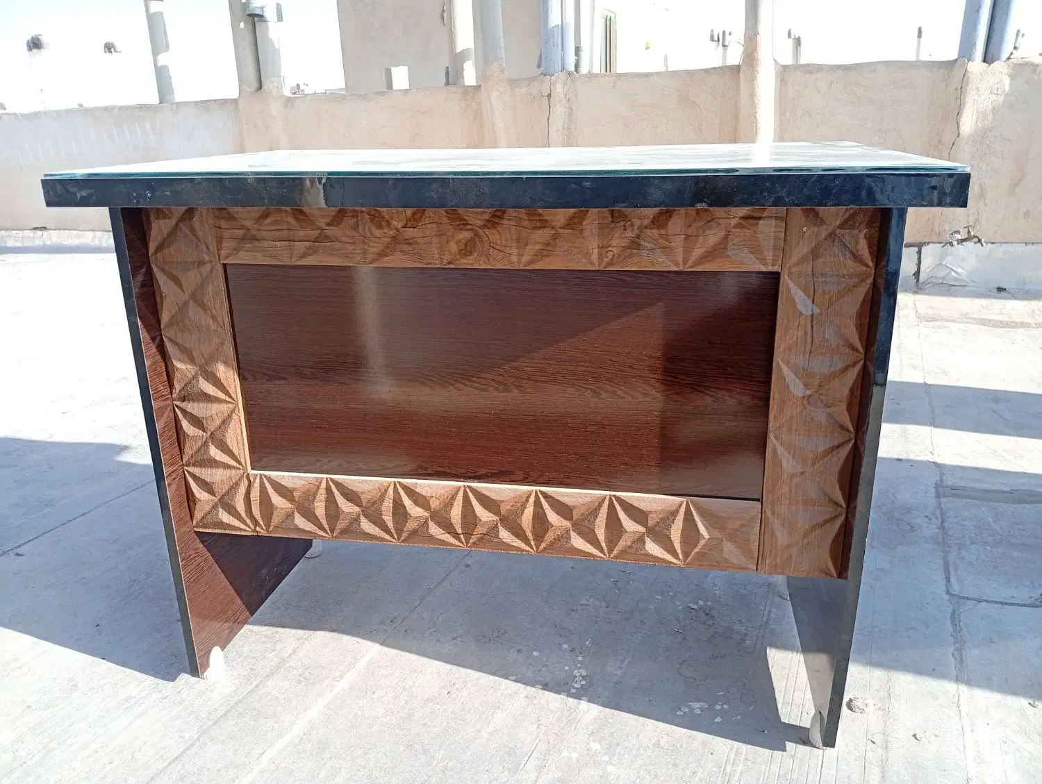 میز تحریر و کامپیوتر|میز تحریر و کامپیوتر|شاهین‌شهر, گرگاب|دیوار