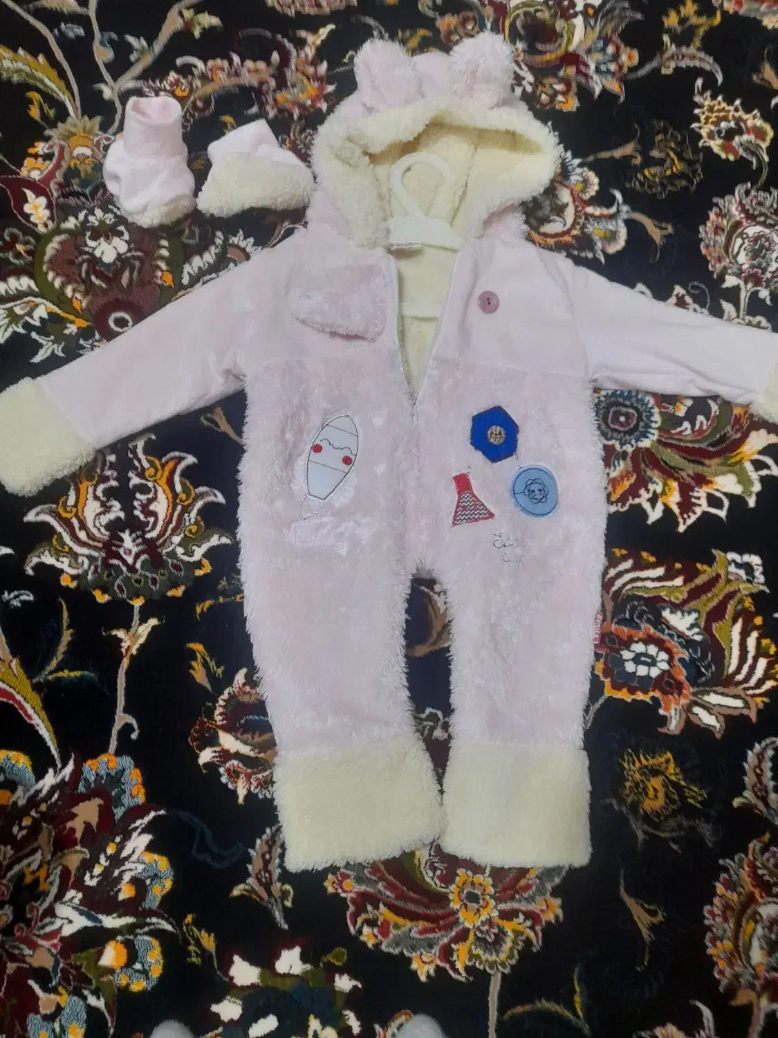 سر همی پشمی|کفش و لباس بچه|کرمانشاه, |دیوار