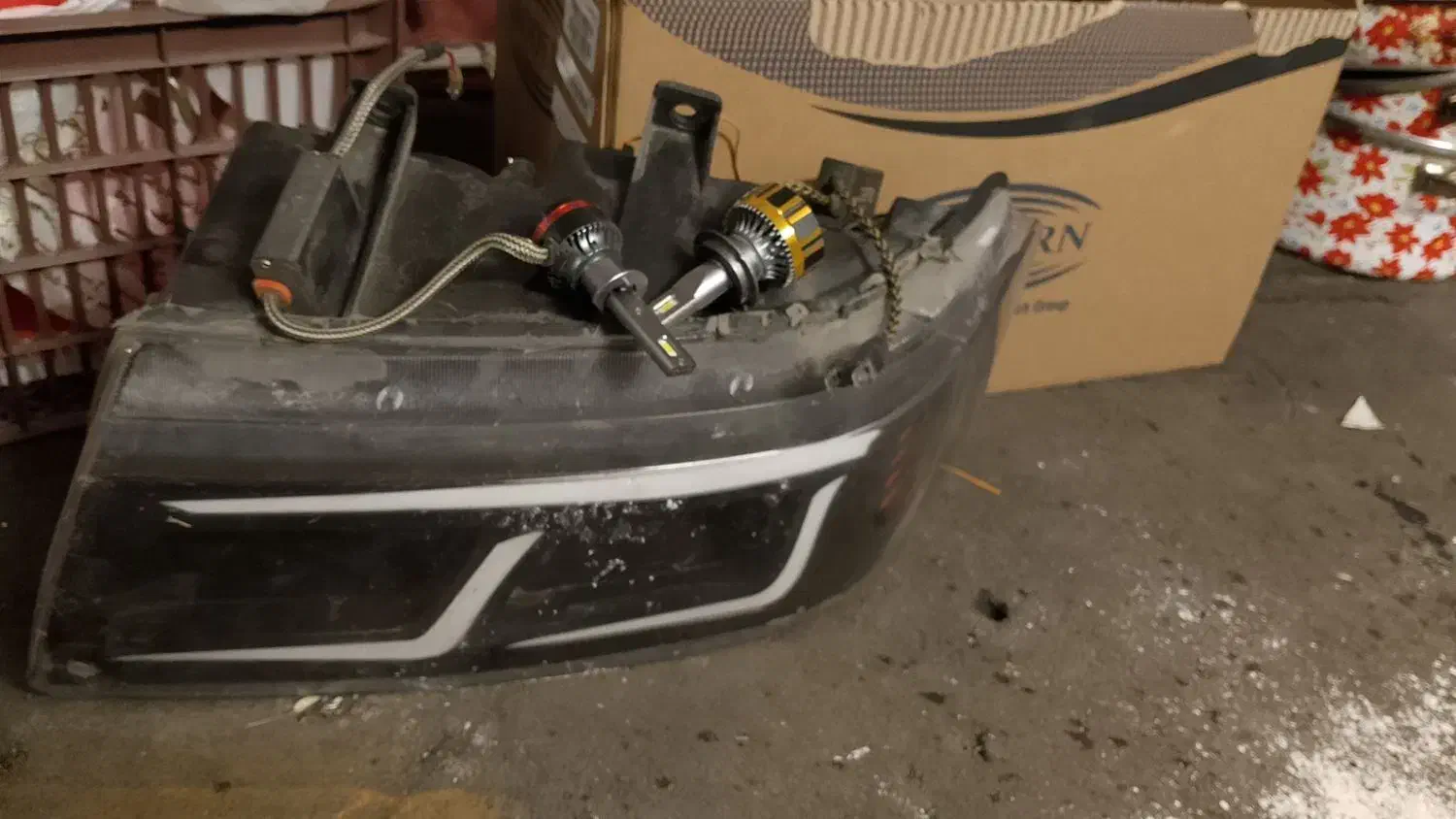 چراغ اسپورت|قطعات یدکی و لوازم جانبی|سلماس, |دیوار