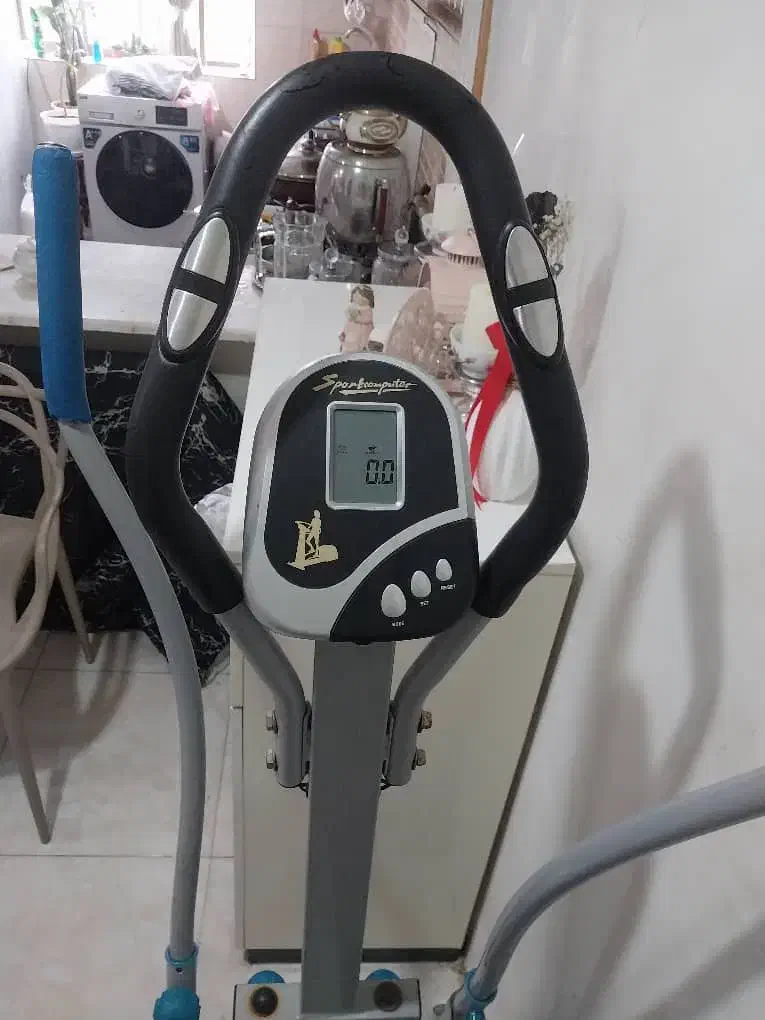 اسکی فضایی کاملا سالم در حد نو|تجهیزات ورزشی|چالوس, |دیوار