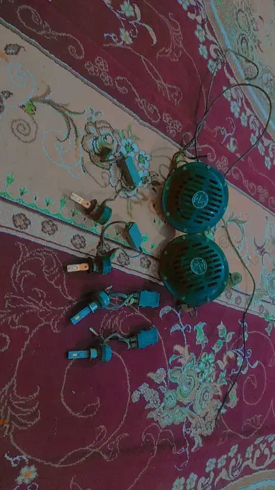 وسایل ماسین بوق ۱۰۱۱  و چراغ هدلایت|قطعات یدکی و لوازم جانبی|اهواز, عین ۲|دیوار