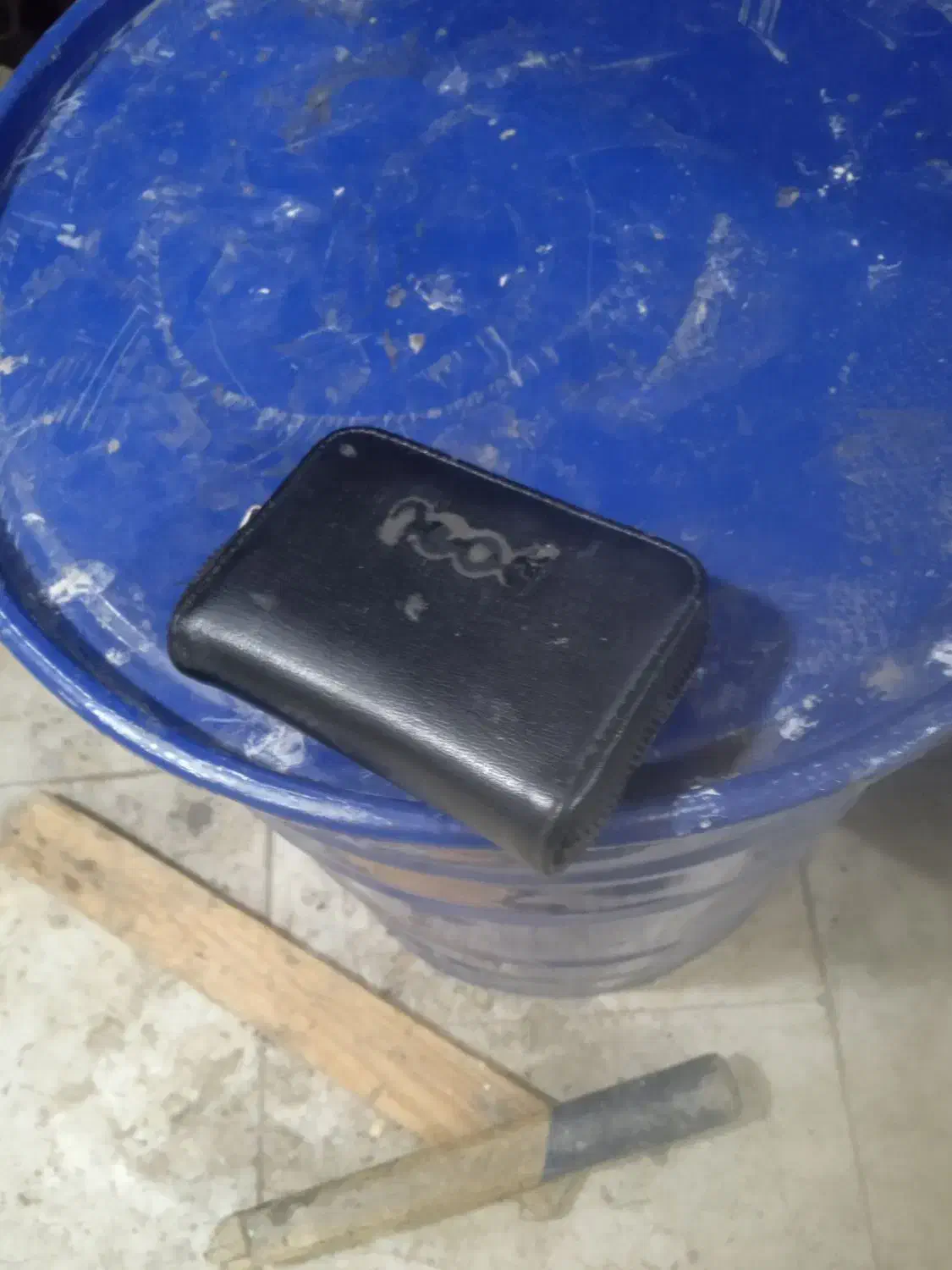 گمشده|اشیا|اردبیل, |دیوار