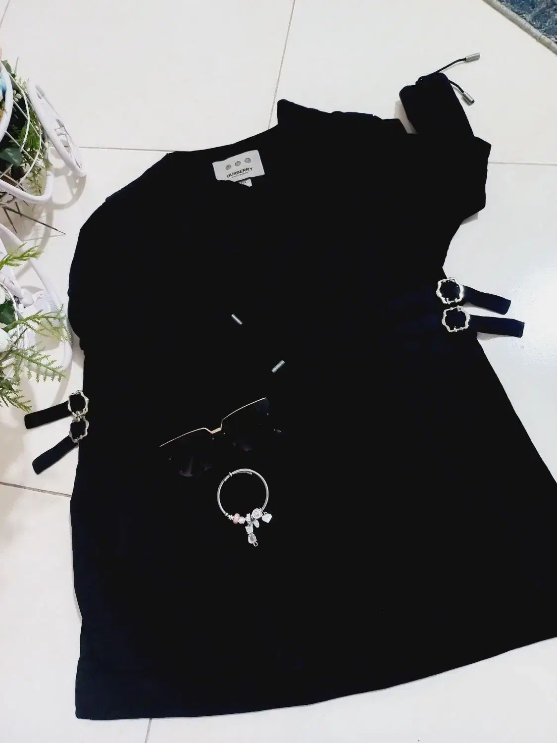 لباس زنانه|لباس|قدس, شهرقدس|دیوار