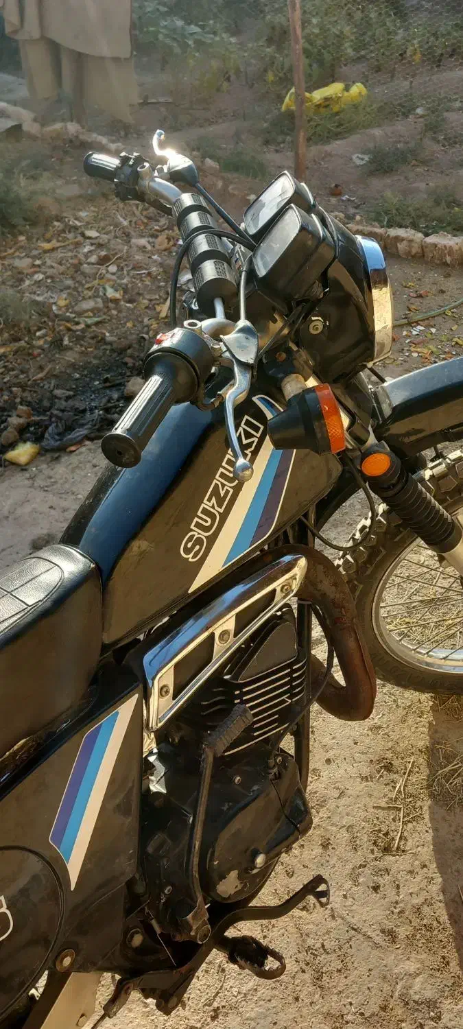 موتور سوزوکی ۱۸۵|موتورسیکلت|قم, آذر (نکویی)|دیوار